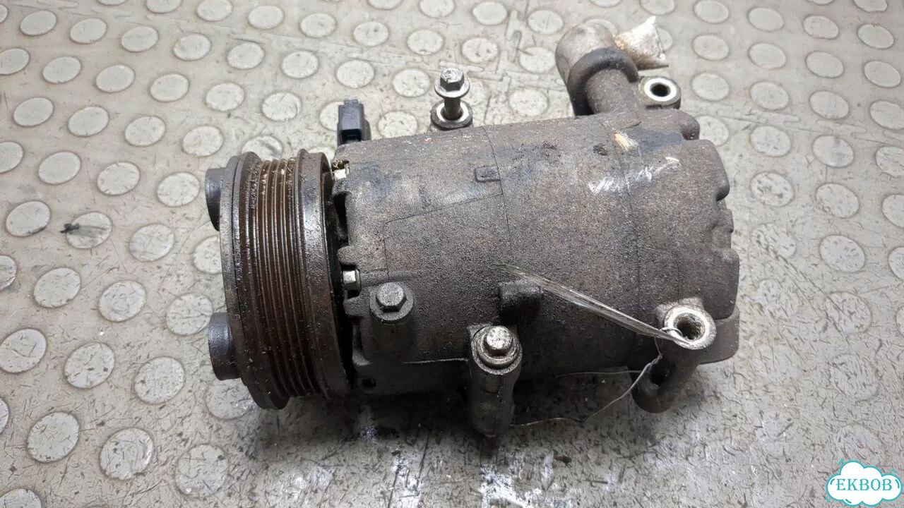 Компрессор кондиционера Ford Focus 2 фото 1