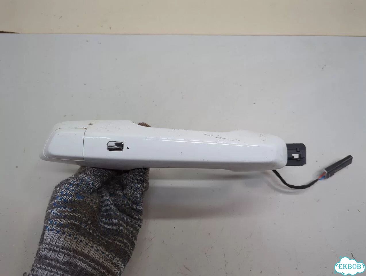 Ручка двери наружная левая передняя Chevrolet Equinox 2024 фото 1