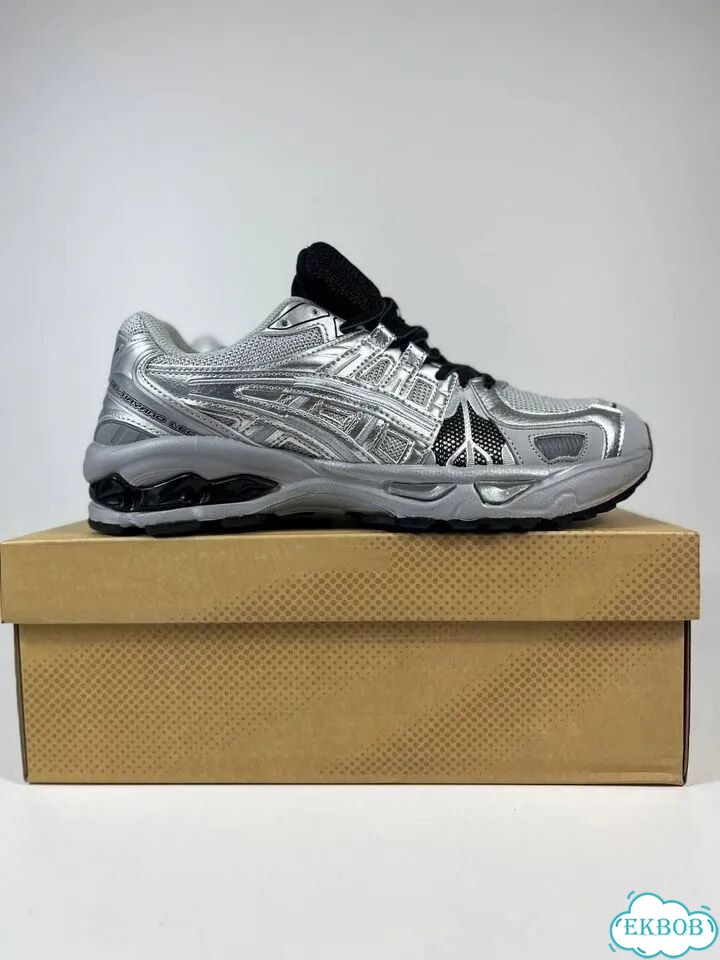 Кроссовки Asics фото 2