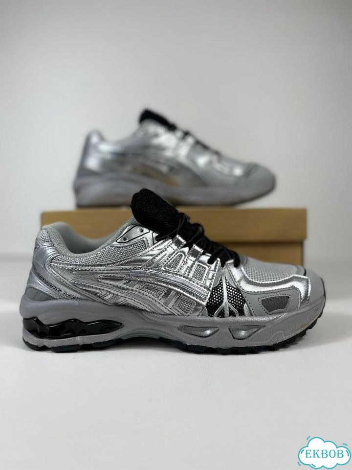 Кроссовки Asics фото 3