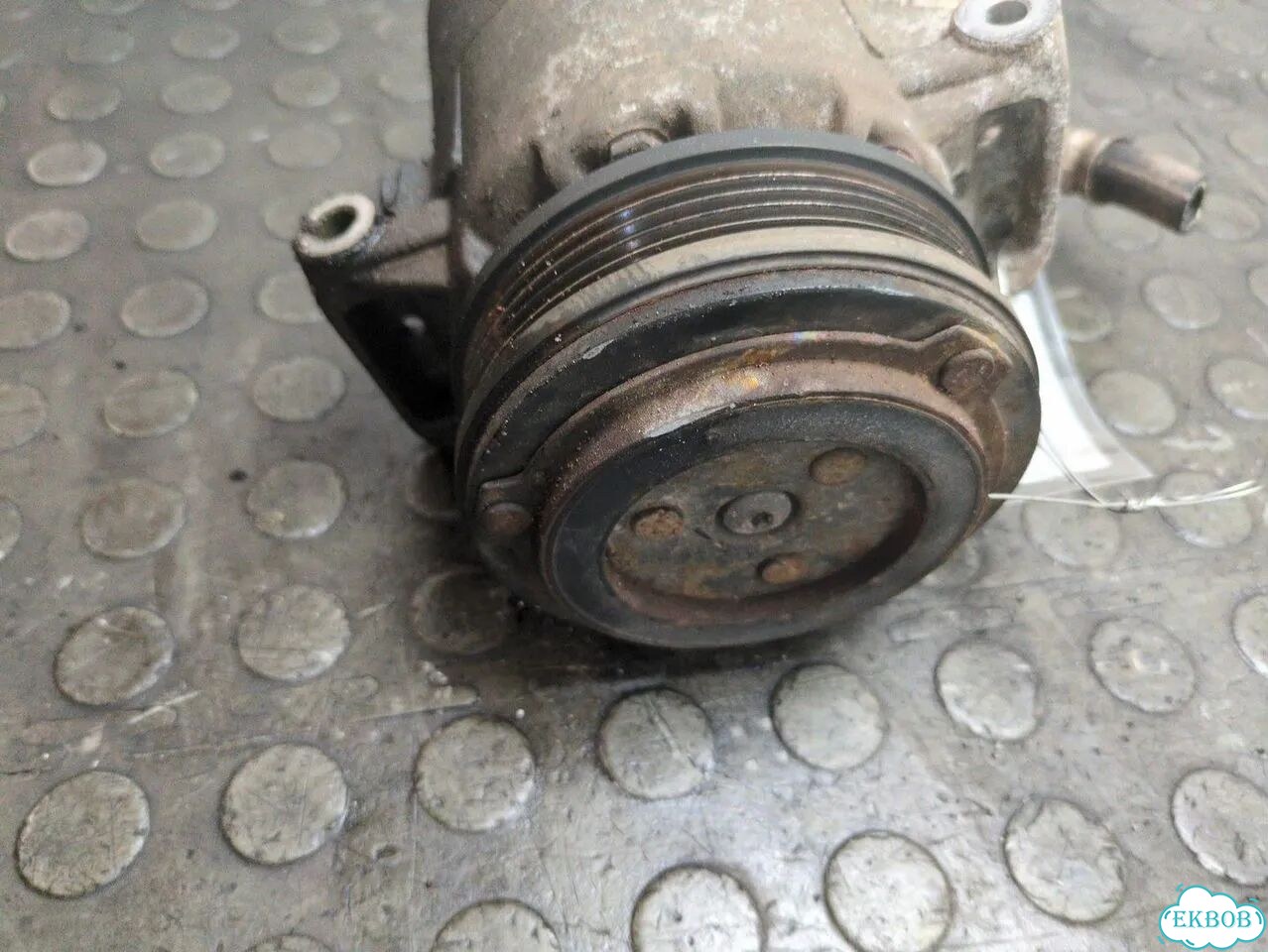Компрессор кондиционера Opel Astra H фото 4