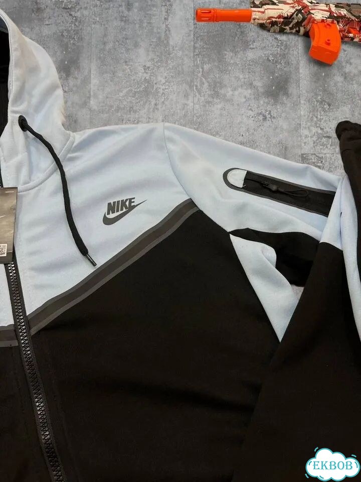 Спортивные костюмы Nike Tech Fleece фото 4