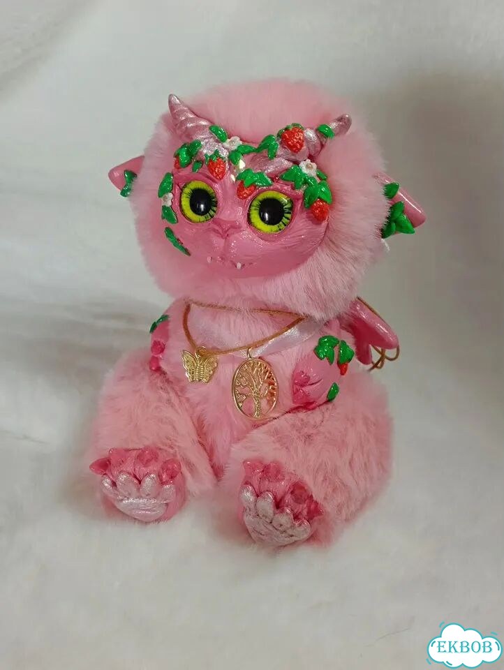 Игрушка из меха Клубничный дракон фото 2