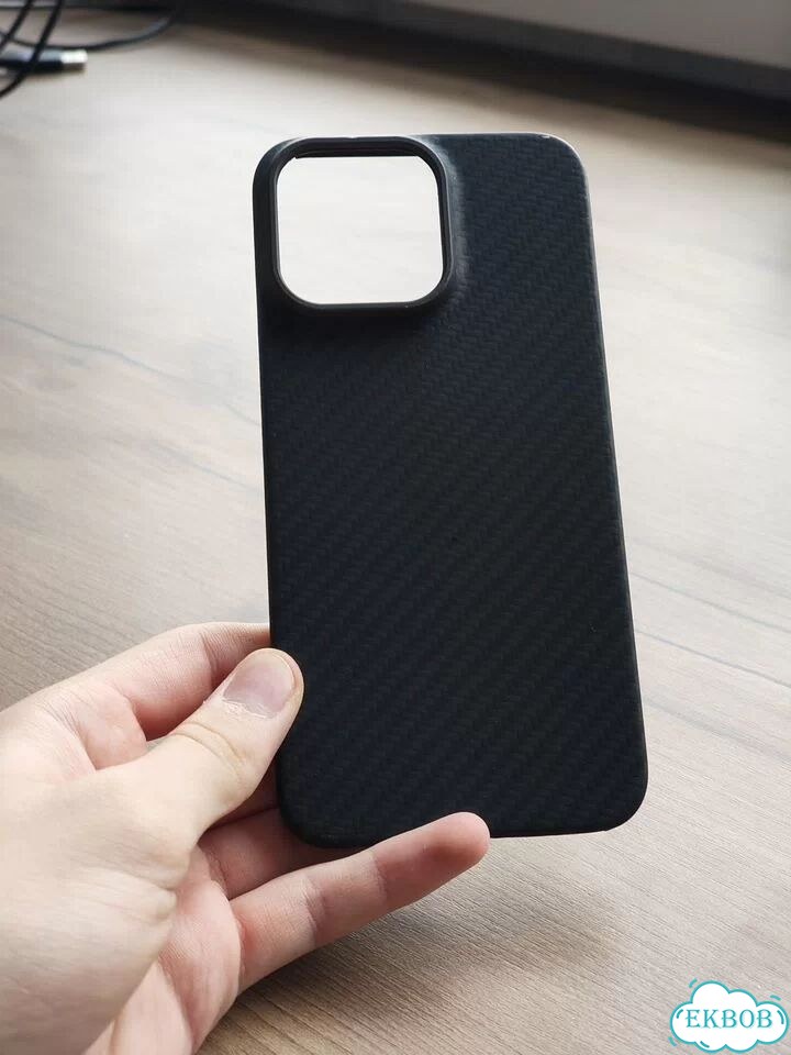 Чехол карбоновый iPhone 15 pro max фото 2