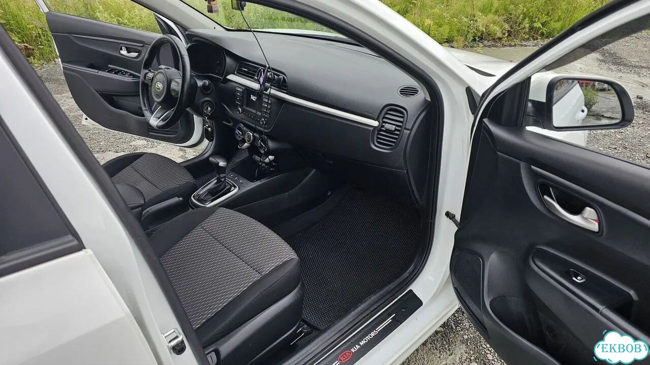 Kia Rio 1.4 AT, 2018, 49 000 км фото 15