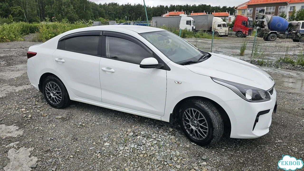 Kia Rio 1.4 AT, 2018, 49 000 км фото 4
