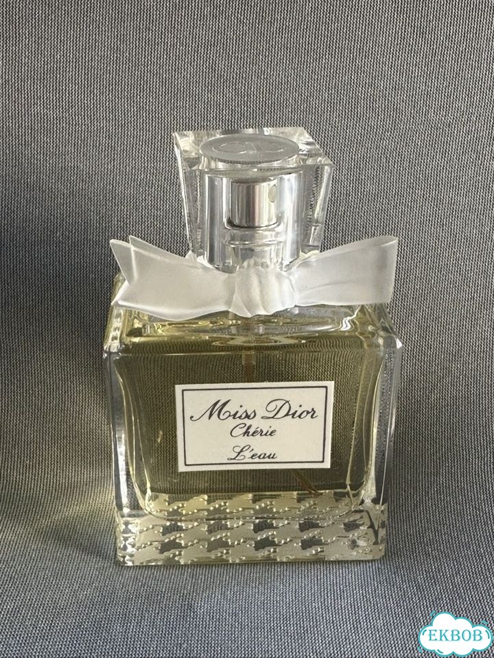 Miss Dior Chérie туалетная вода оригинал фото 2