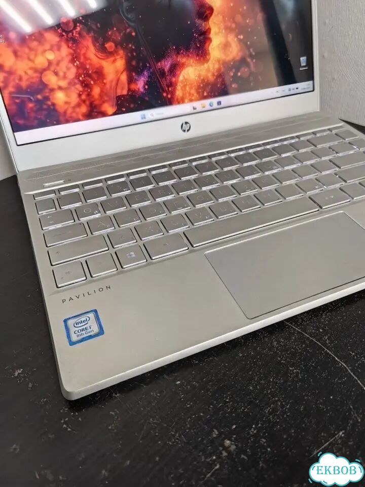 HP тонкий и мощный 13.3/IPS FHD I3-8/4GB/SSD 128GB фото 2