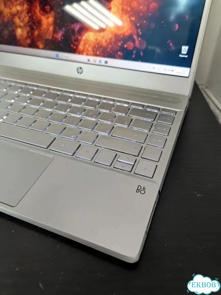 HP тонкий и мощный 13.3/IPS FHD I3-8/4GB/SSD 128GB фото 3