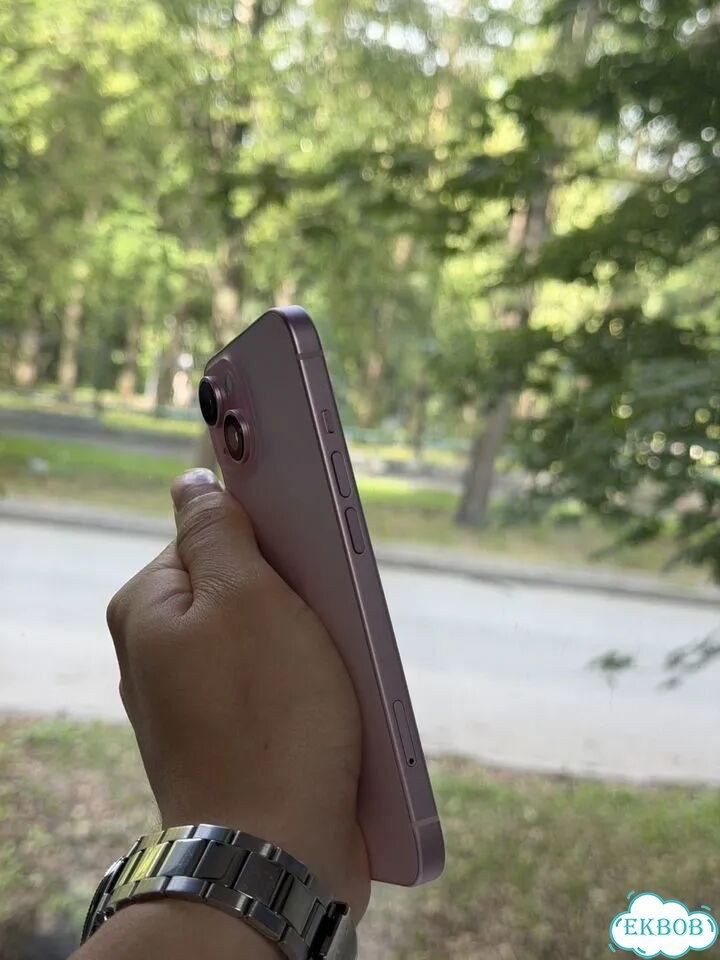 iPhone 15, 128 ГБ, SIM + eSIM фото 5