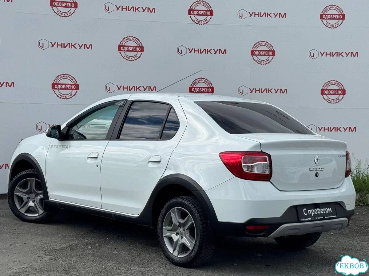 Renault Logan Stepway 1.6 AT, 2020, 131 845 км фото 3