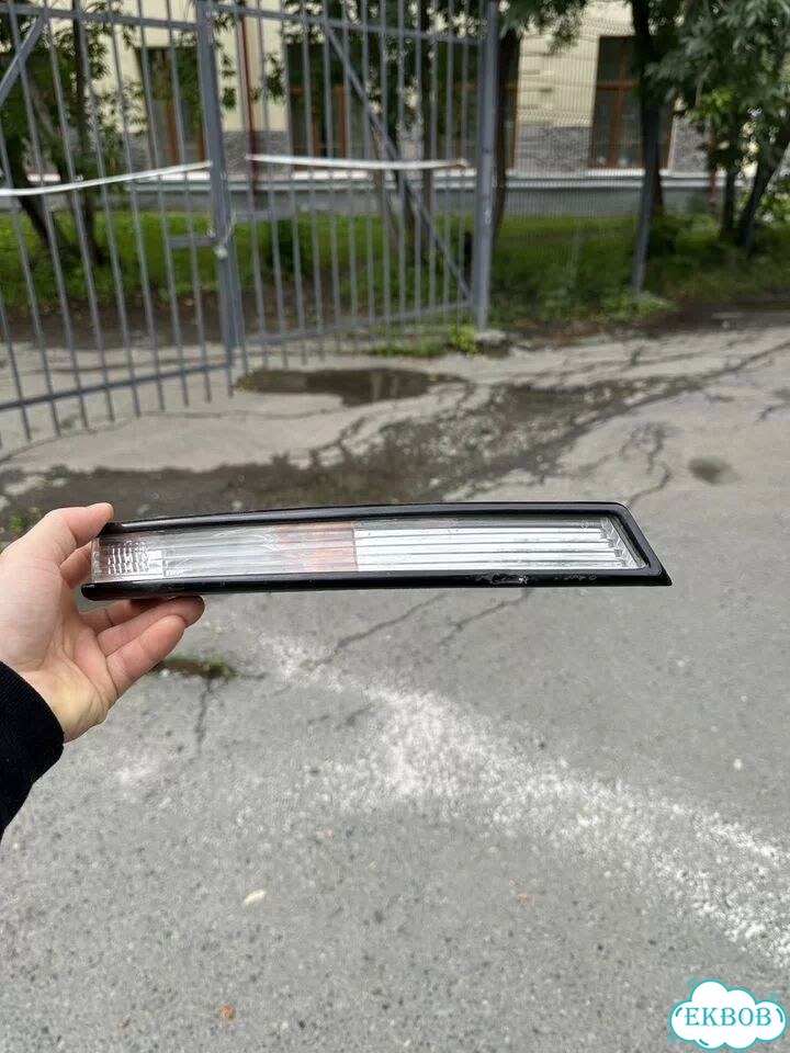 Поворотник passat b6 фото 1