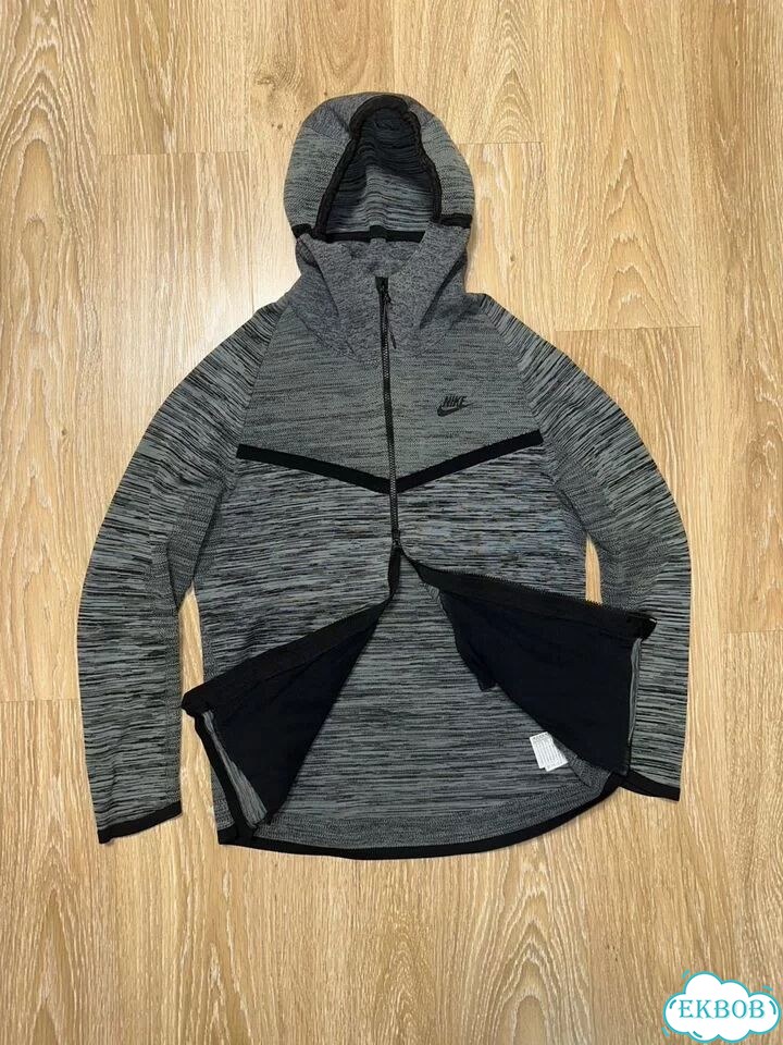 Худи Nike Tech Knit Windrunner (S/M)оригинал фото 4