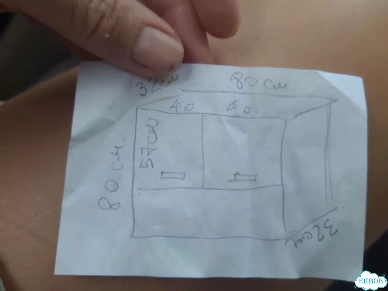 Шкафчик навеной фото 3