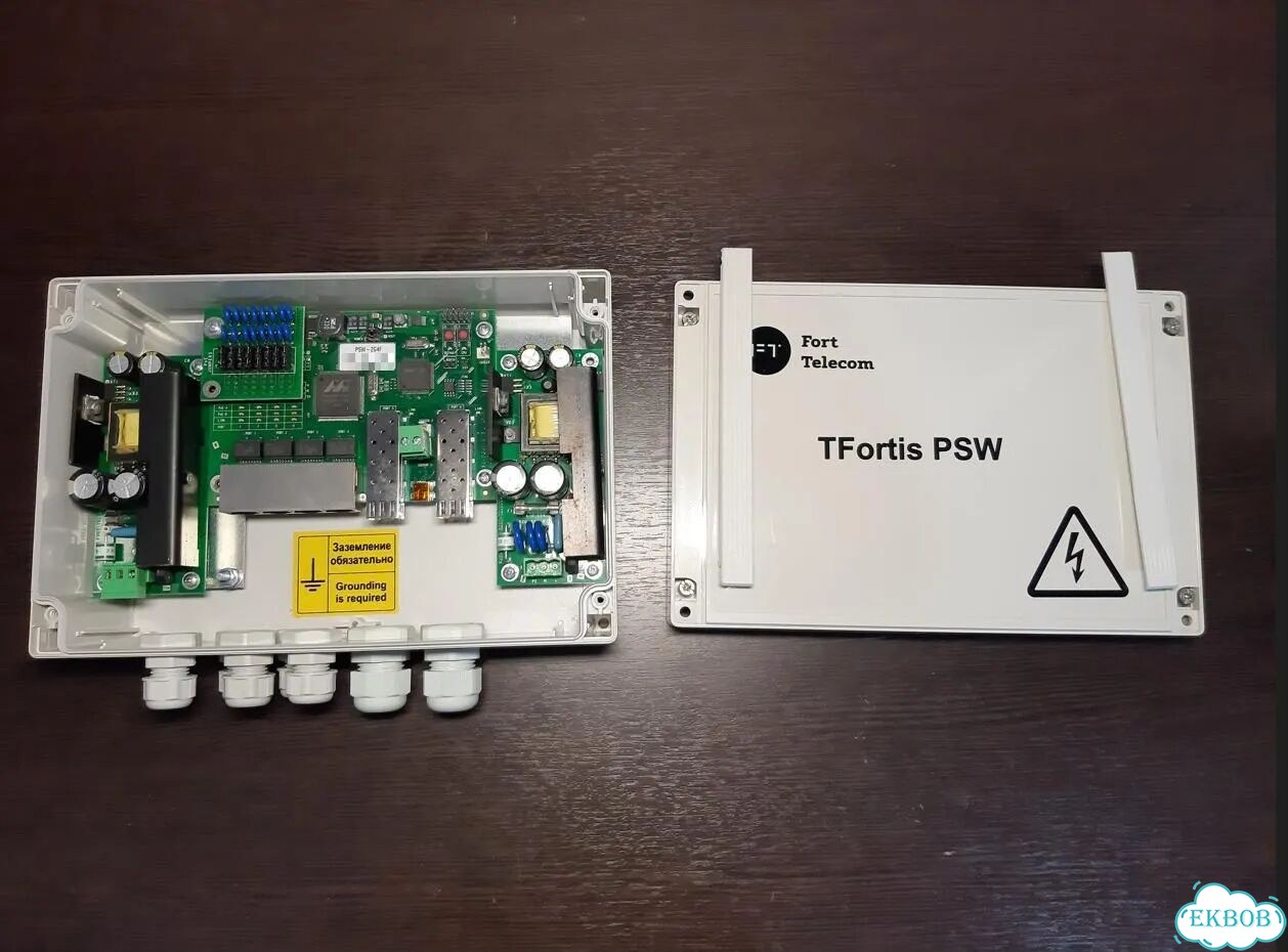 Уличный коммутатор TFortis PSW-2G4F фото 1