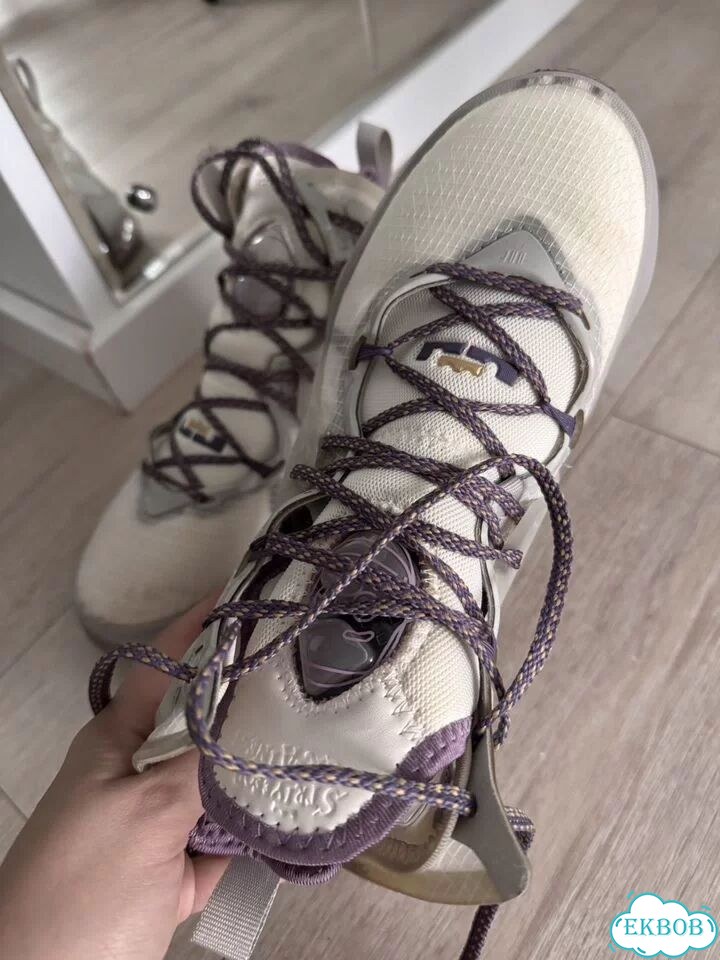 Кроссовки Nike женские фото 4