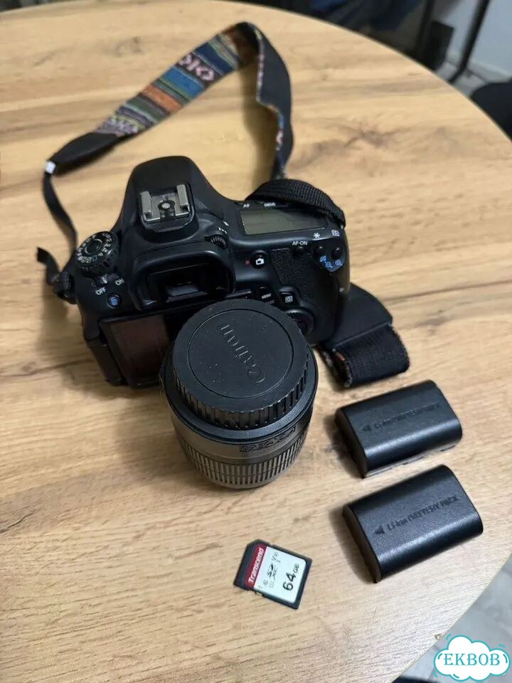 Canon 60D с двумя объективами фото 1