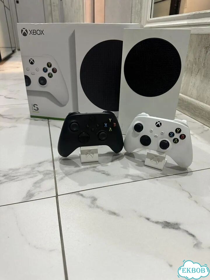 Xbox series s 2 геймпада фото 1