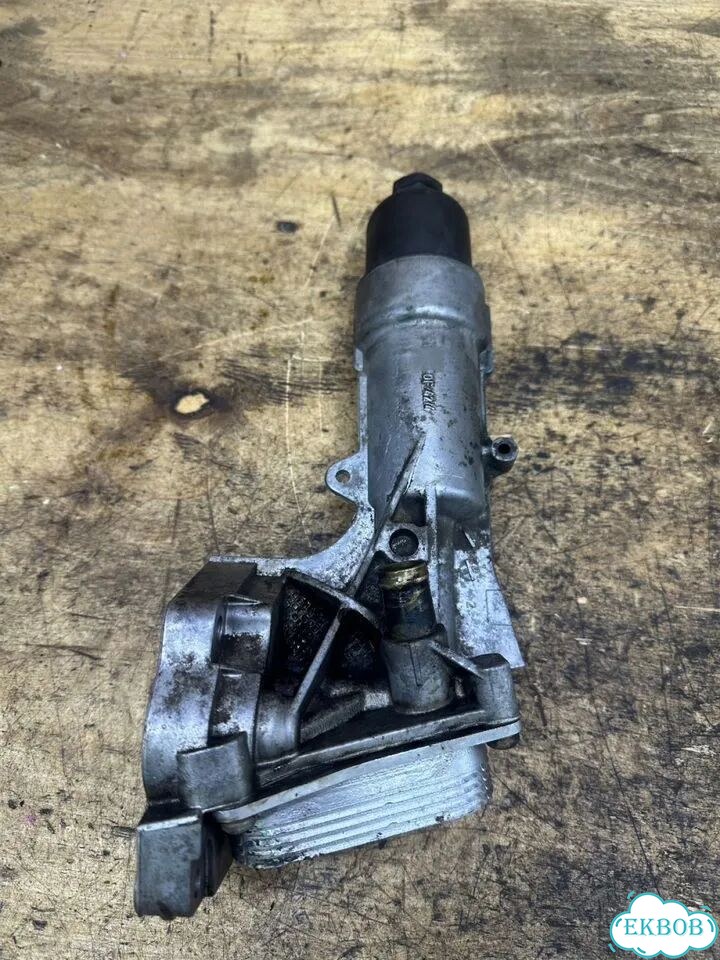 Корпус масляного фильтра MB M271 compressor фото 1