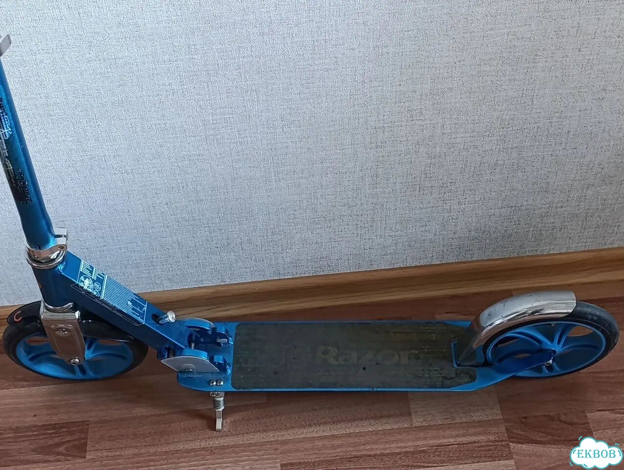 Самокат городской складной Razor A5 Lux - синий фото 5