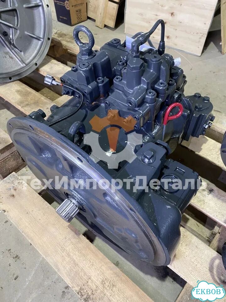 Основной насос Hitachi ZX200 фото 4