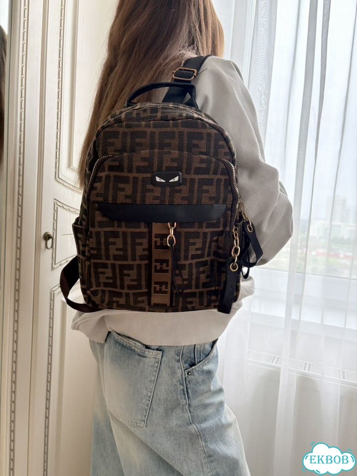 Рюкзак новый в стиле Fendi фото 2