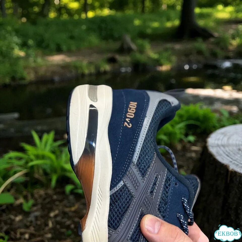 Asics 1090 Deep Blue. Глубокий цвет, редкий лук фото 5
