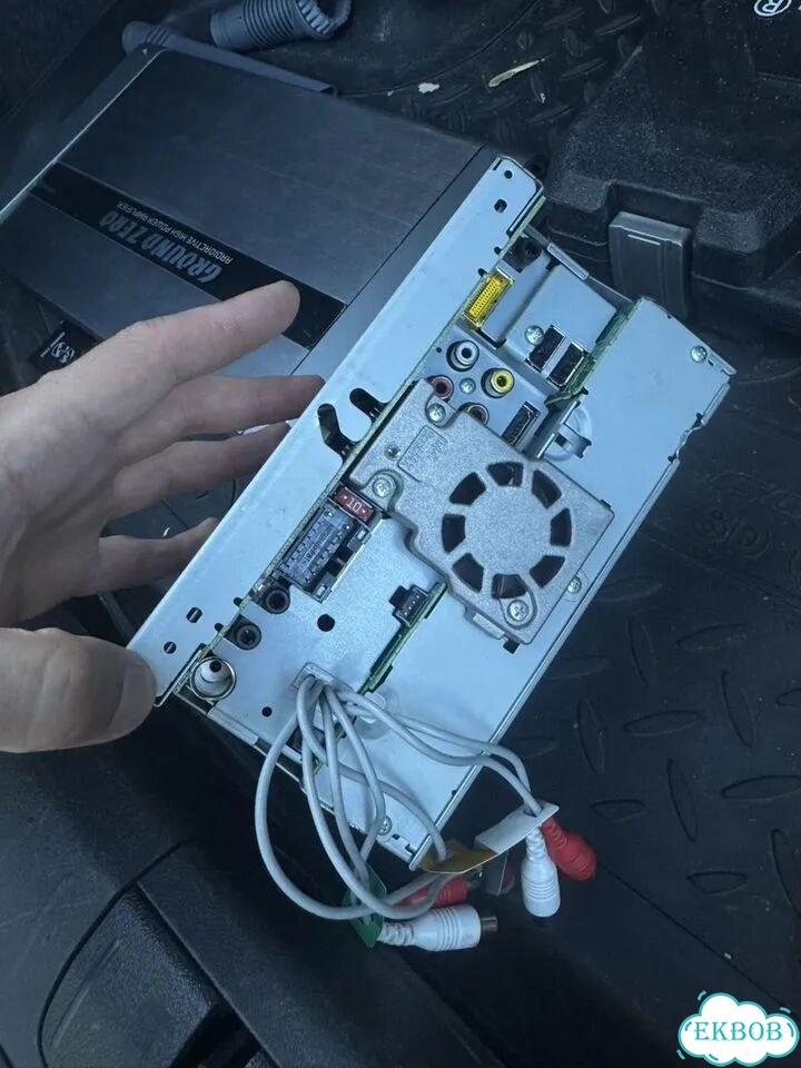 Pioneer avh x8800bt фото 4
