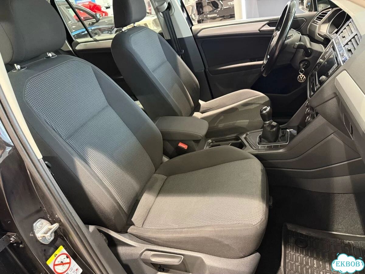 Volkswagen Tiguan 1.4 MT, 2017, 131 000 км фото 17