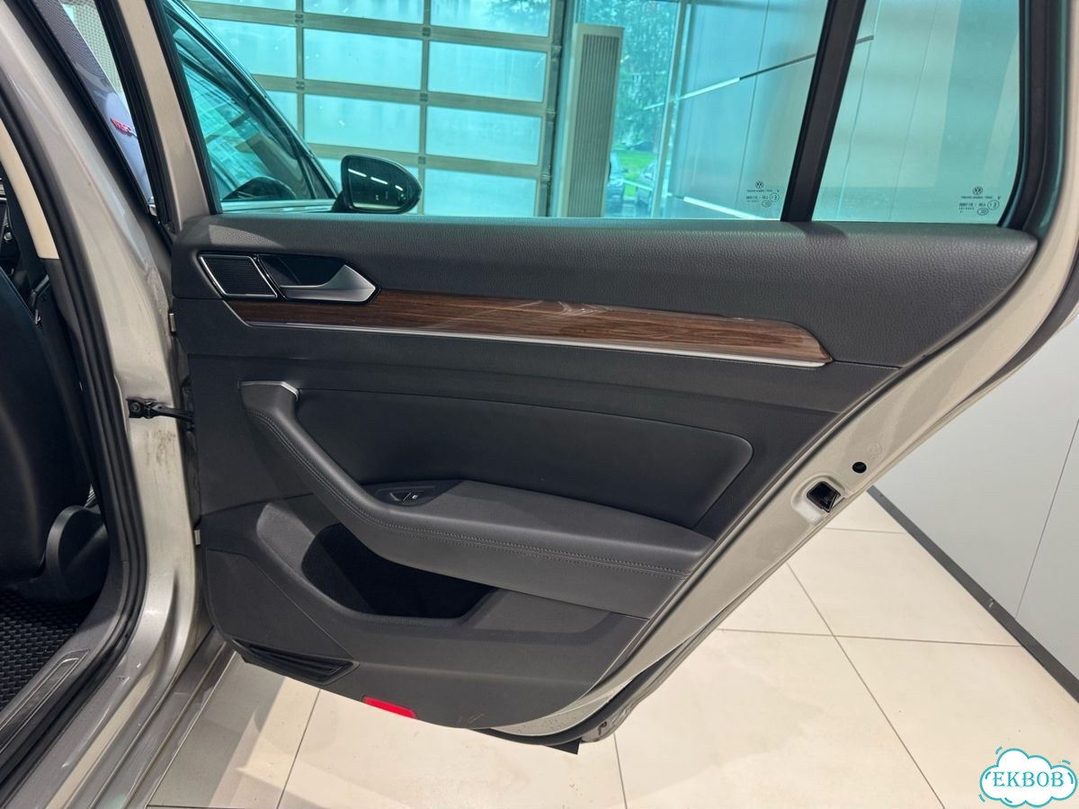 Volkswagen Passat 1.4 AMT, 2015, 140 000 км фото 19
