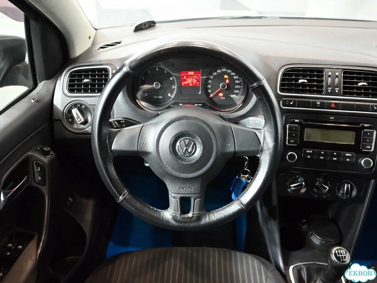 Volkswagen Polo 1.6 MT, 2011, 159 209 км фото 13