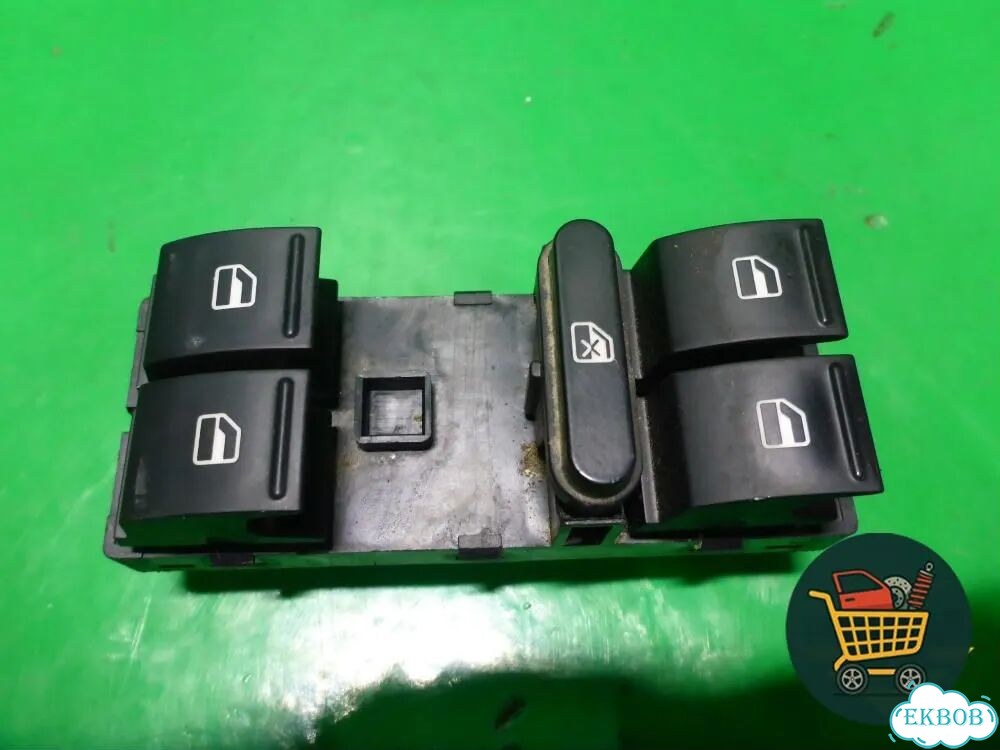 Модуль управления стеклоподъёмниками (1Z0959858B) Skoda Octavia (А5) с 2004-2013г (Октавия) фото 1