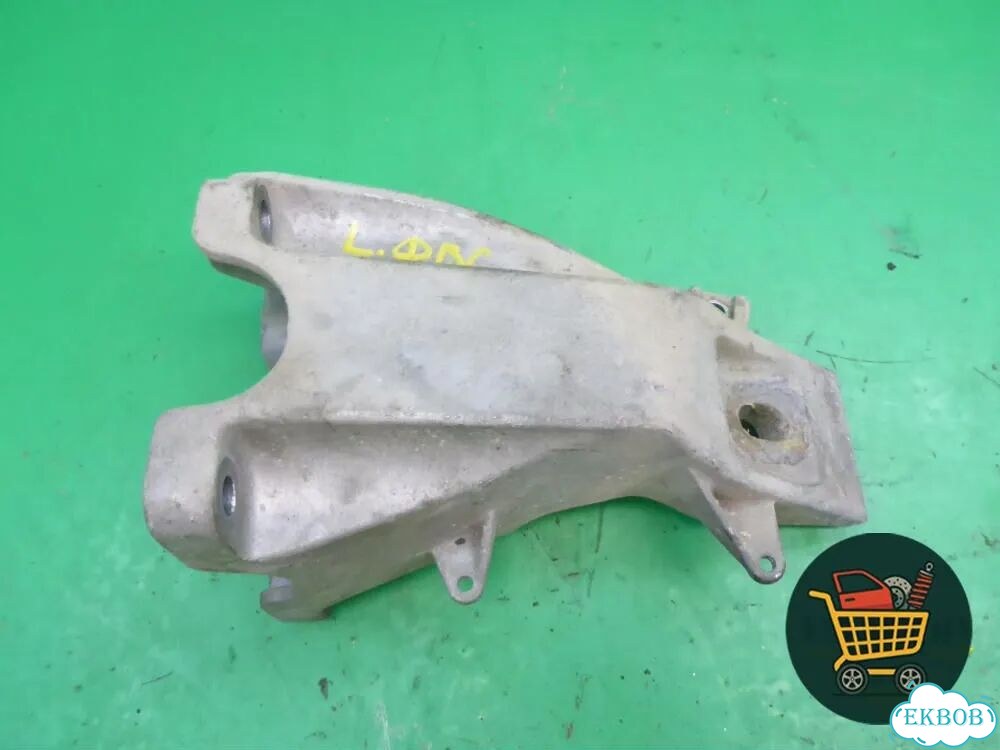 Кронштейн двигателя левый (4.4л N63) (22116780143) BMW X6 E71 с 2008-2014г (Х6 Е71) фото 1