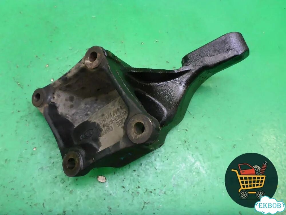 Кронштейн двигателя левый (4.4л 448DT) (6H436061AC) Land Rover Range Rover 3 с 2002-2012г (Вог) фото 4
