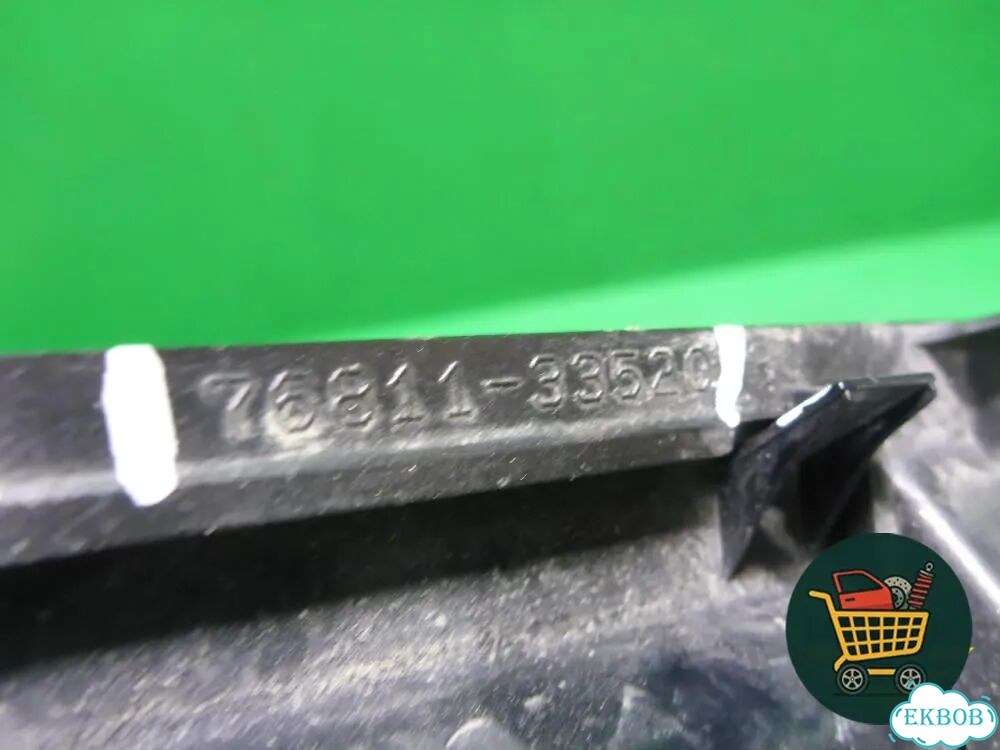 Накладка крышки багажника (7681133520) Toyota Camry XV70 с 2017-2026г (Камри) фото 6