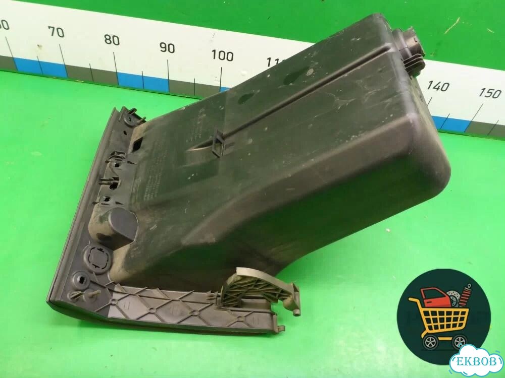 Бардачок (4M51A06044AE) Ford Focus 2 с 2005-2008г (Фокус) фото 1