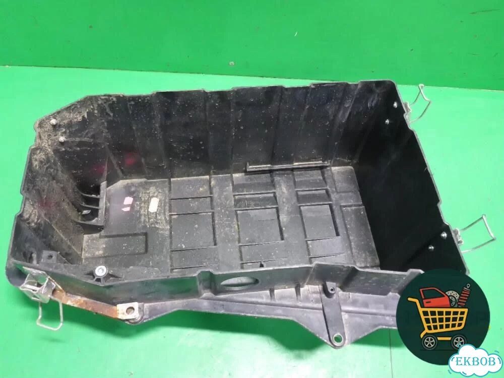 Ящик под аккумулятор (7L0801283D) Volkswagen Touareg c 2002-2010г (Туарег) фото 1