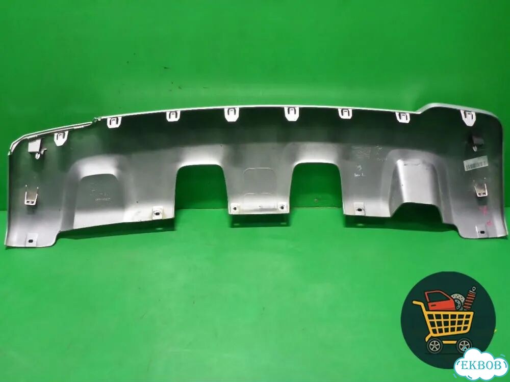 Накладка заднего бампера (после 2015г) (850708833R) Renault Duster I с 2010-2021г (Дастер) фото 2