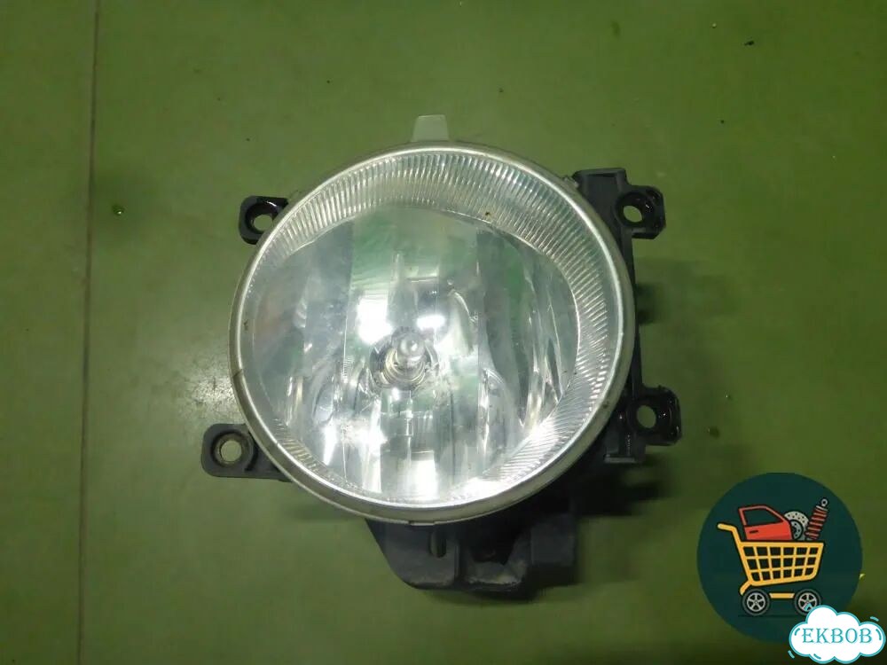 Фара противотуманная правая (после 2012г до 2015г) Toyota Land Cruiser (200) с 2008г (Ленд Крузер) фото 1