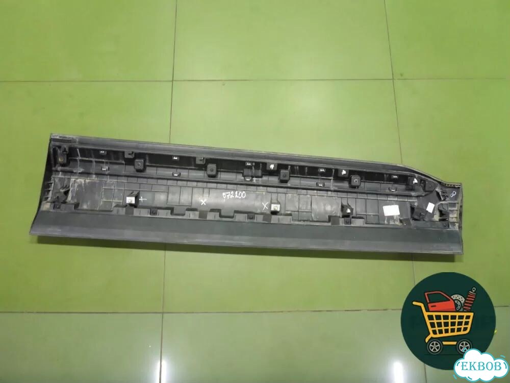 Накладка двери передней левой (87721S1100) Hyundai Santa Fe с 2018-2024г (Санта Фе) фото 6