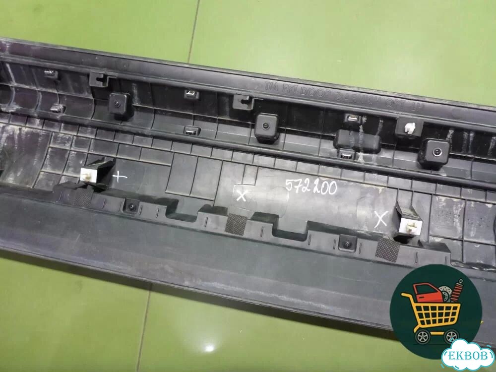 Накладка двери передней левой (87721S1100) Hyundai Santa Fe с 2018-2024г (Санта Фе) фото 7