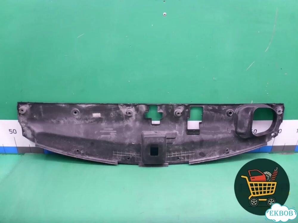 Накладка декоративная на переднюю панель (86362B8000) Hyundai Grand Santa Fe с 2012-2018г (Гранд Сан фото 2