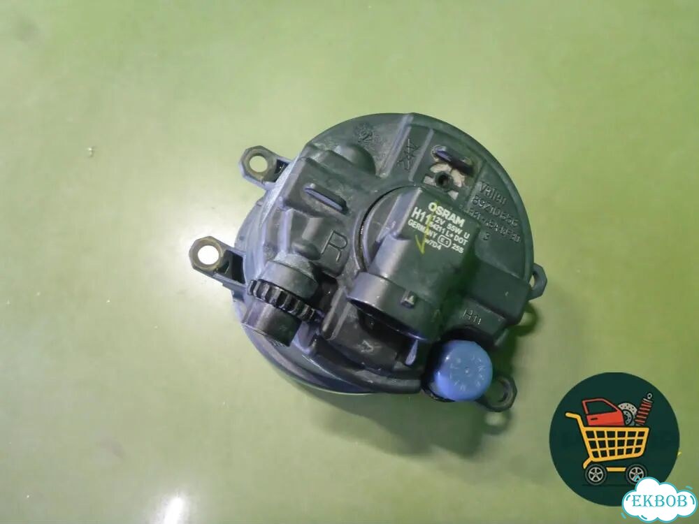 Фара противотуманная правая (OEM) (812100D041) Toyota Corolla (E18) с 2012-2019г (Королла 180) фото 1