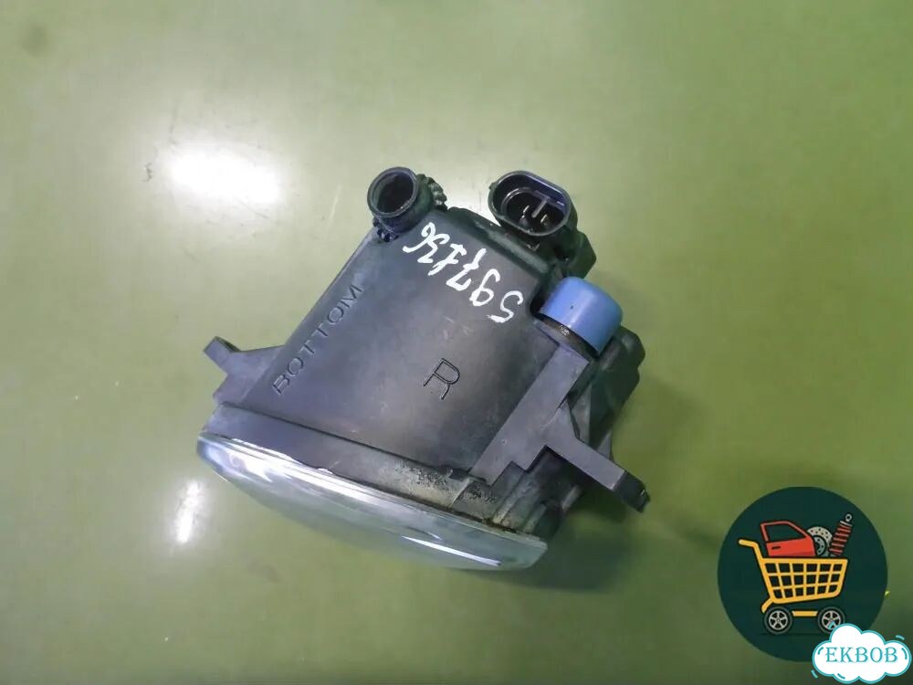 Фара противотуманная правая (OEM) (812100D041) Toyota Corolla (E18) с 2012-2019г (Королла 180) фото 2