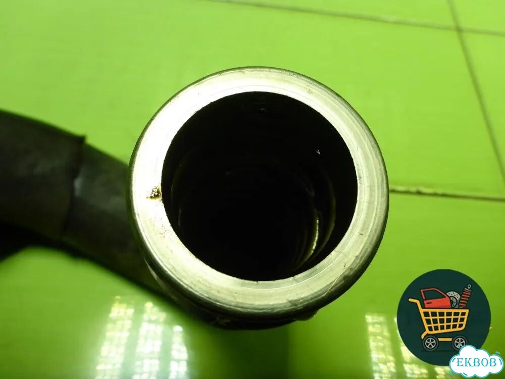 Патрубок интеркулера резиновый Volkswagen Touareg c 2002-2010г (Туарег) фото 3