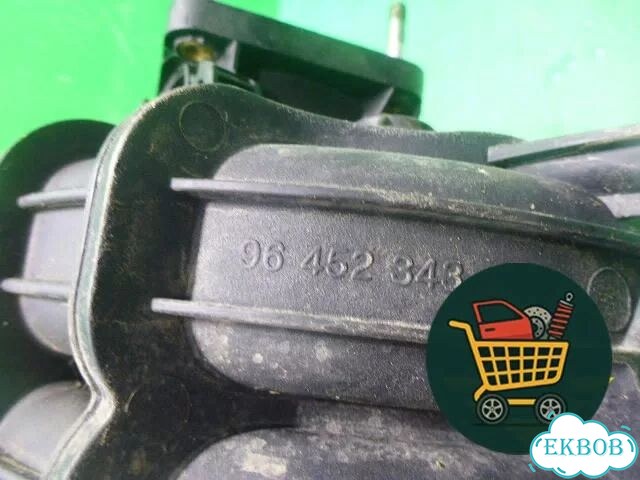 Коллектор впускной (1.6л F16D3) (96452343) Daewoo Nexia с 1995-2016г (Нексия) фото 3