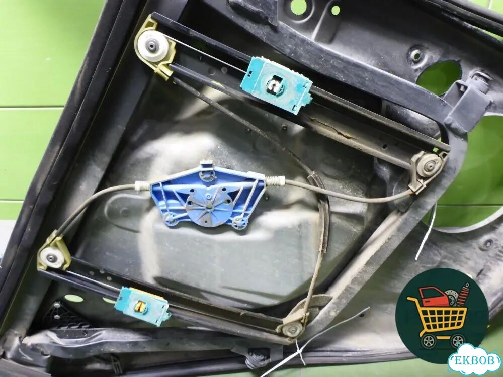 Стеклоподъёмник электрический задний правый (без моторчика) (7L0839354F) Volkswagen Touareg c 2002-2 фото 2