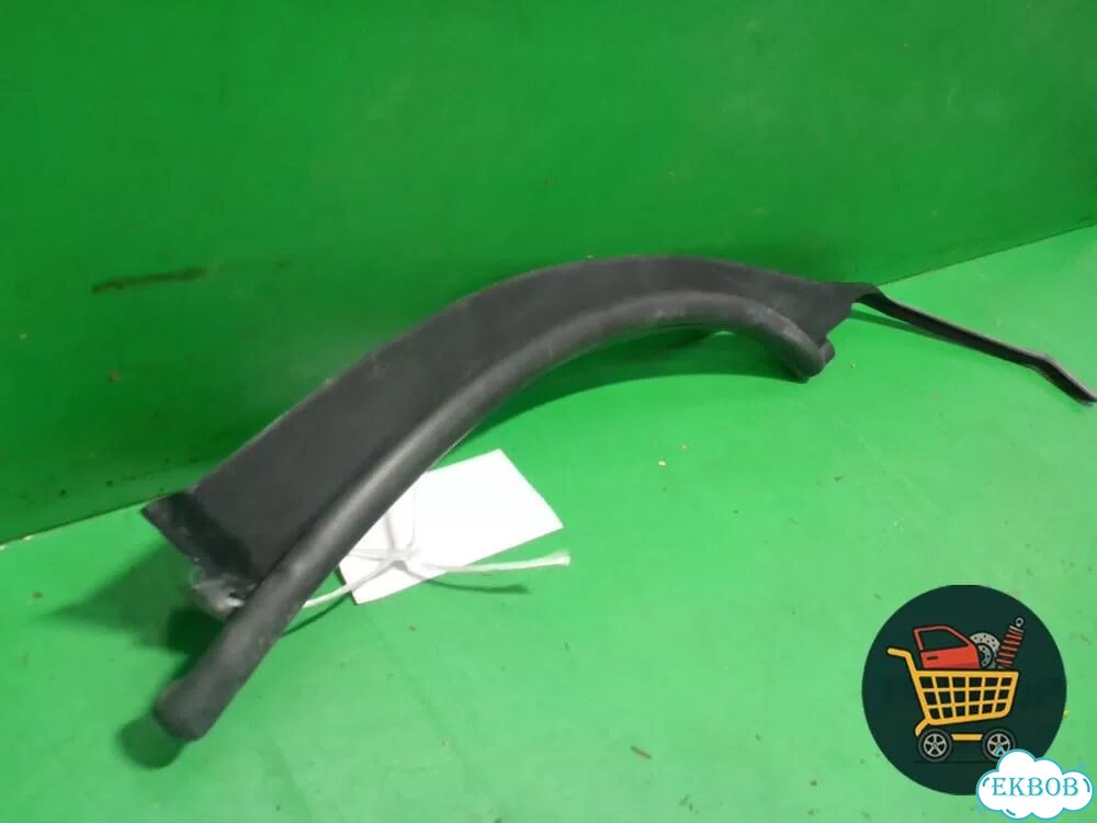 Накладка двери задней правой (на арку внутренняя) (6785748031) Lexus RX 350 c 2015г (рх) фото 1