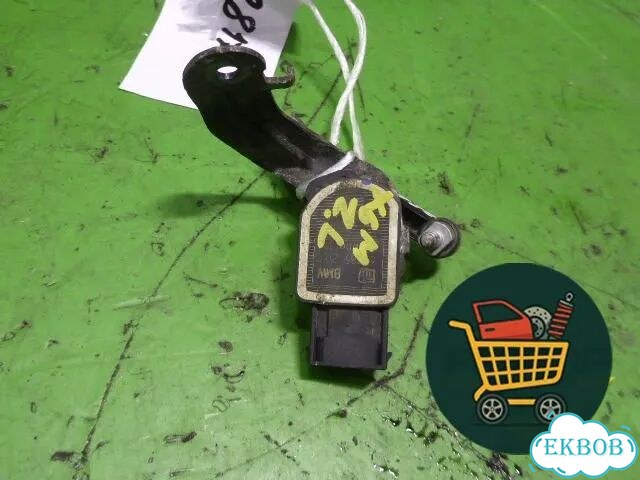 Датчик регулировки дорожного просвета (задний левый) BMW X6 E71 с 2008-2014г (Х6 Е71) фото 1