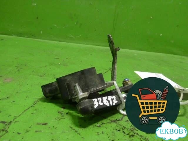Датчик регулировки дорожного просвета (задний левый) BMW X6 E71 с 2008-2014г (Х6 Е71) фото 2
